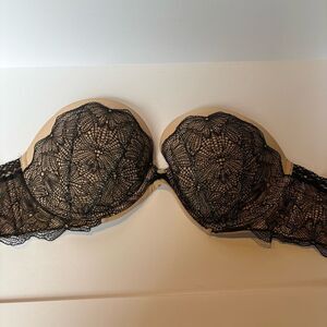 Victoria's Secret Very Sexy Elegant Black Lace Strapless Push Up Bra Size 32DD